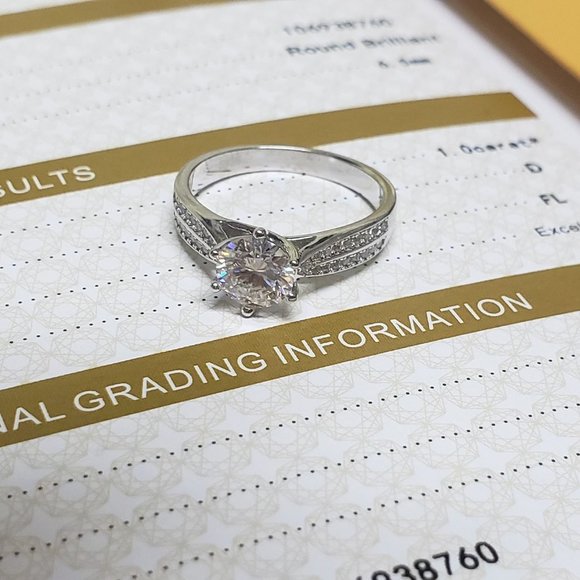 1 Carat Moissanite Engagement Ring in 925 Sterling Silver Band, D-FL - Picture 8 of 12